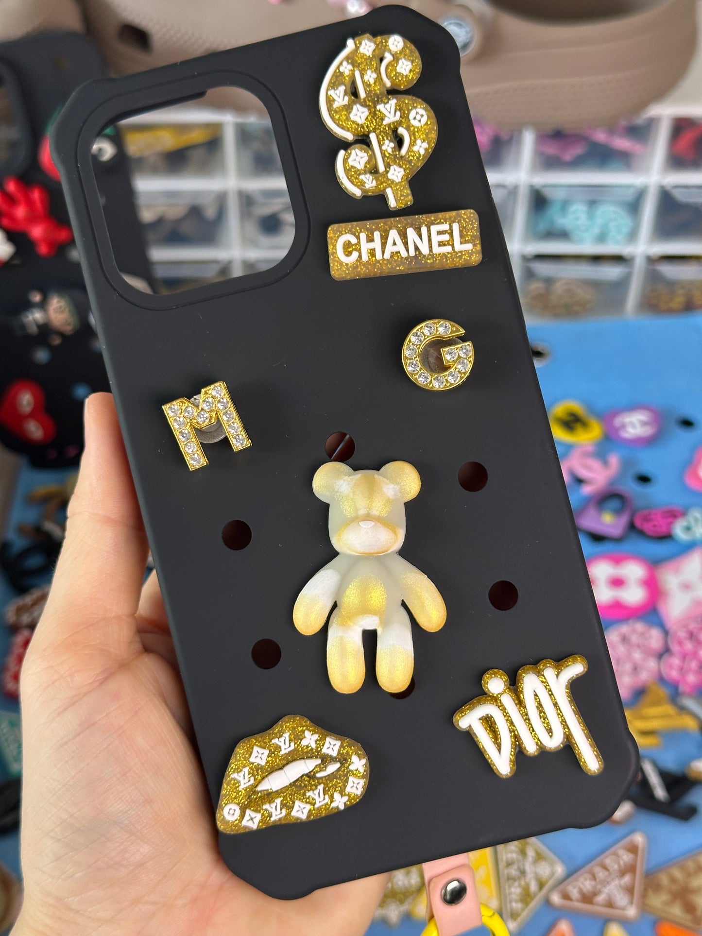 Coque personnalisable avec 2 charmes offerts