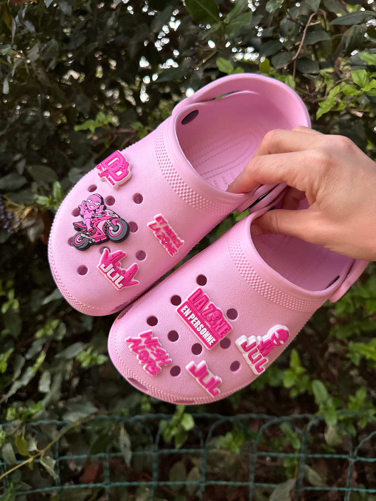 Lot de 8charms pour clogs JUL