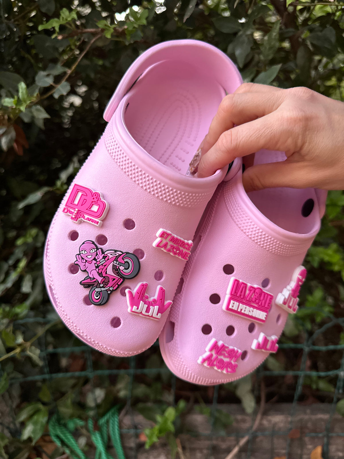 Lot de 8charms pour clogs JUL