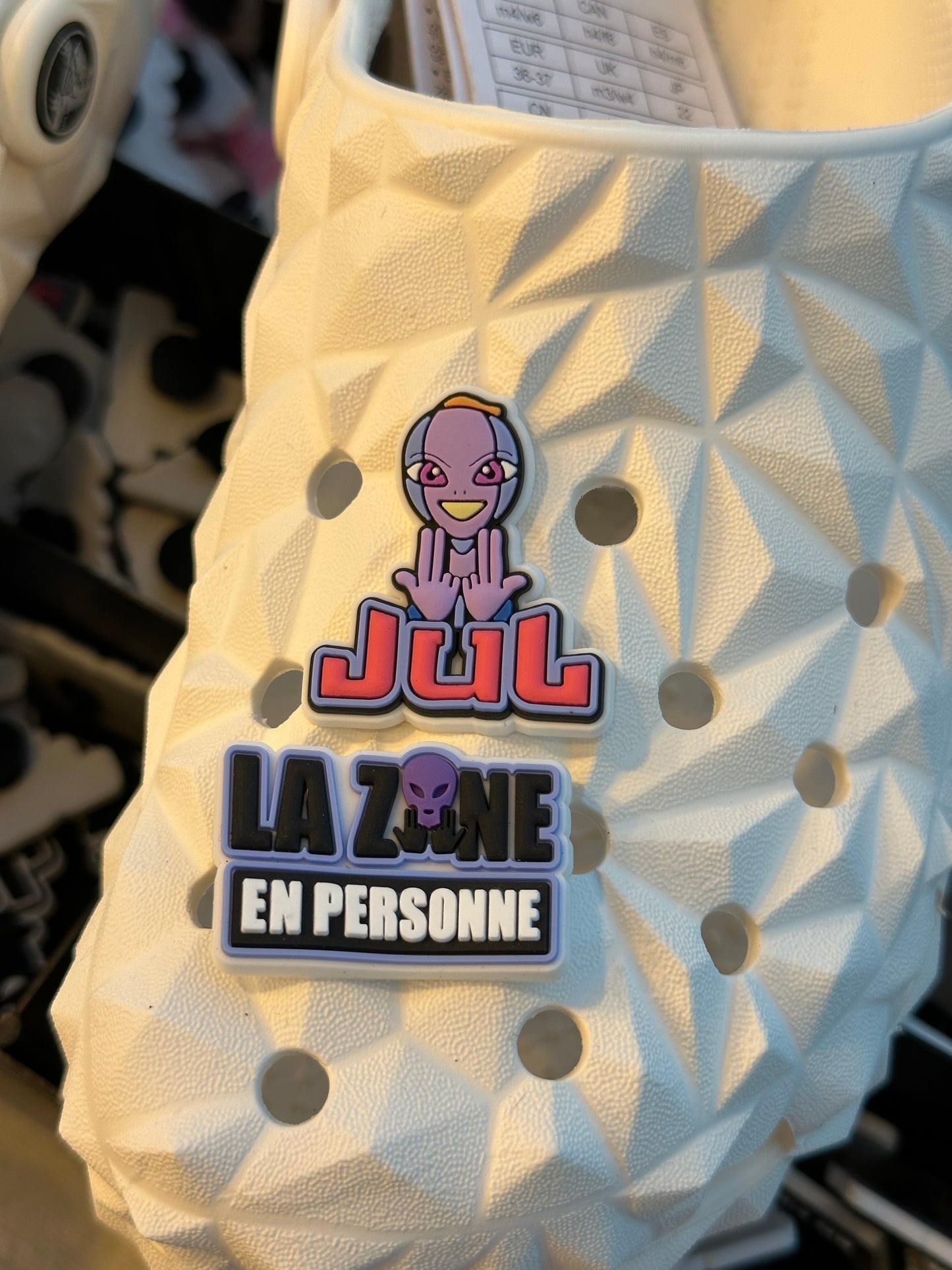 Lot de 2charms julovni