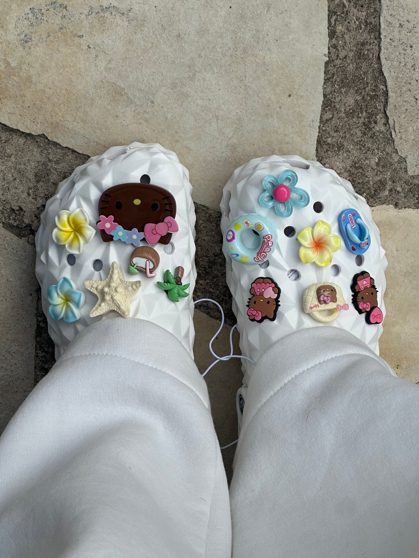 Charmes hello kitty ( lot 13pcs )