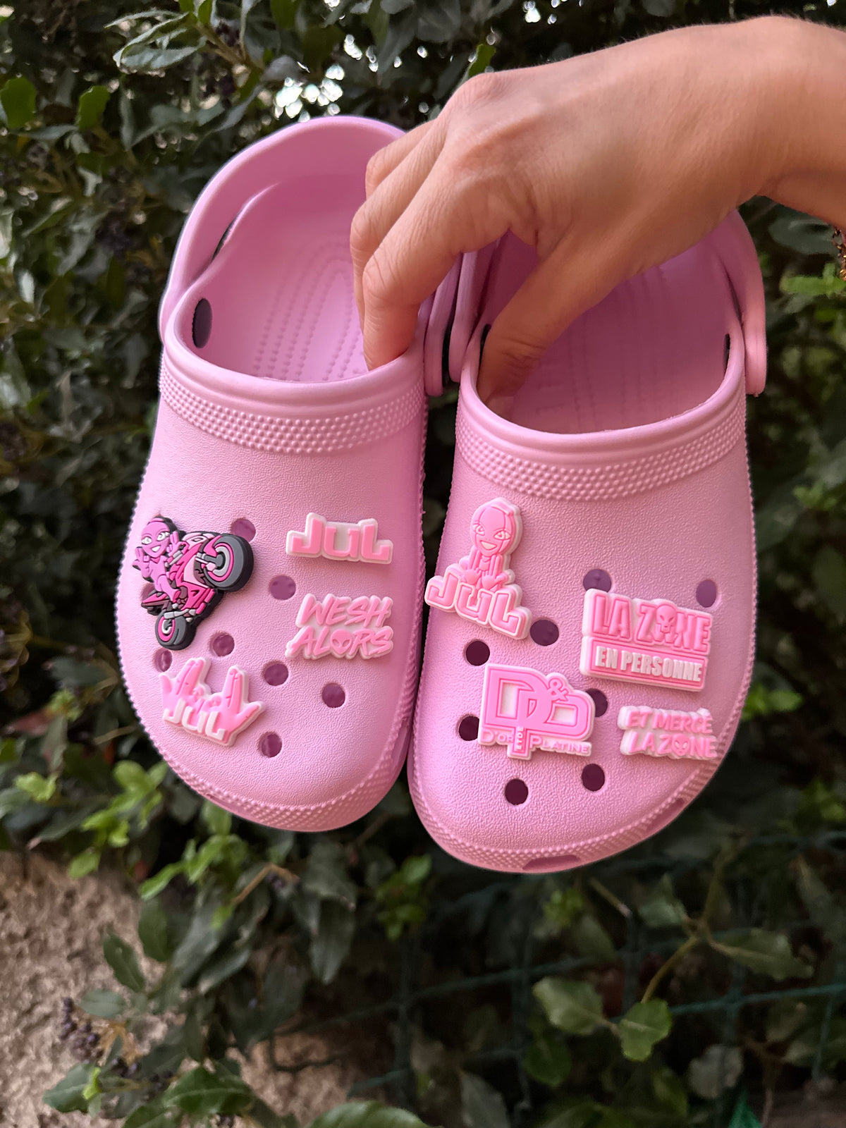 Lot de 8charms pour clogs JUL