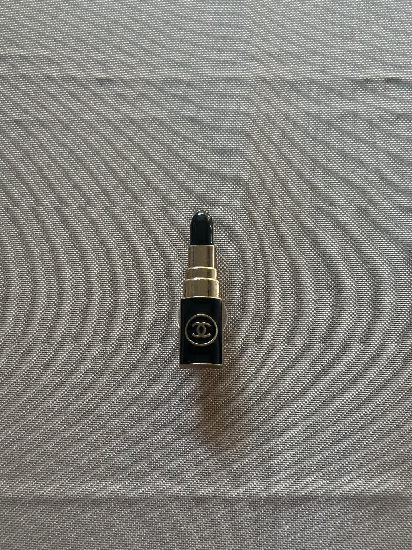 Jibbitz métal rouge a levre