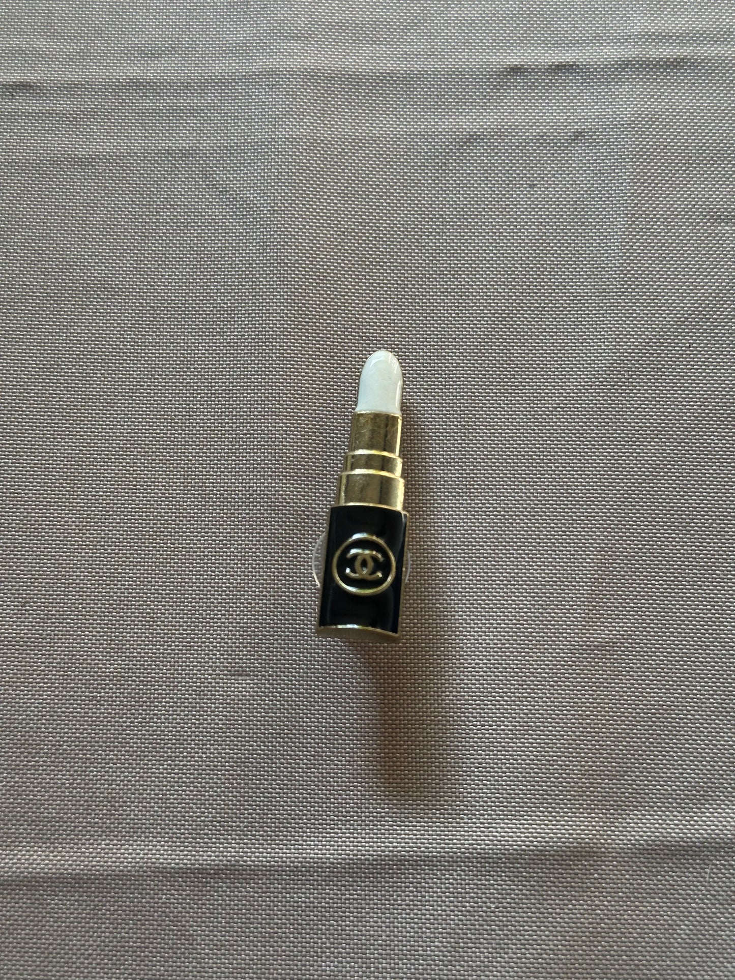 Jibbitz métal rouge a levre